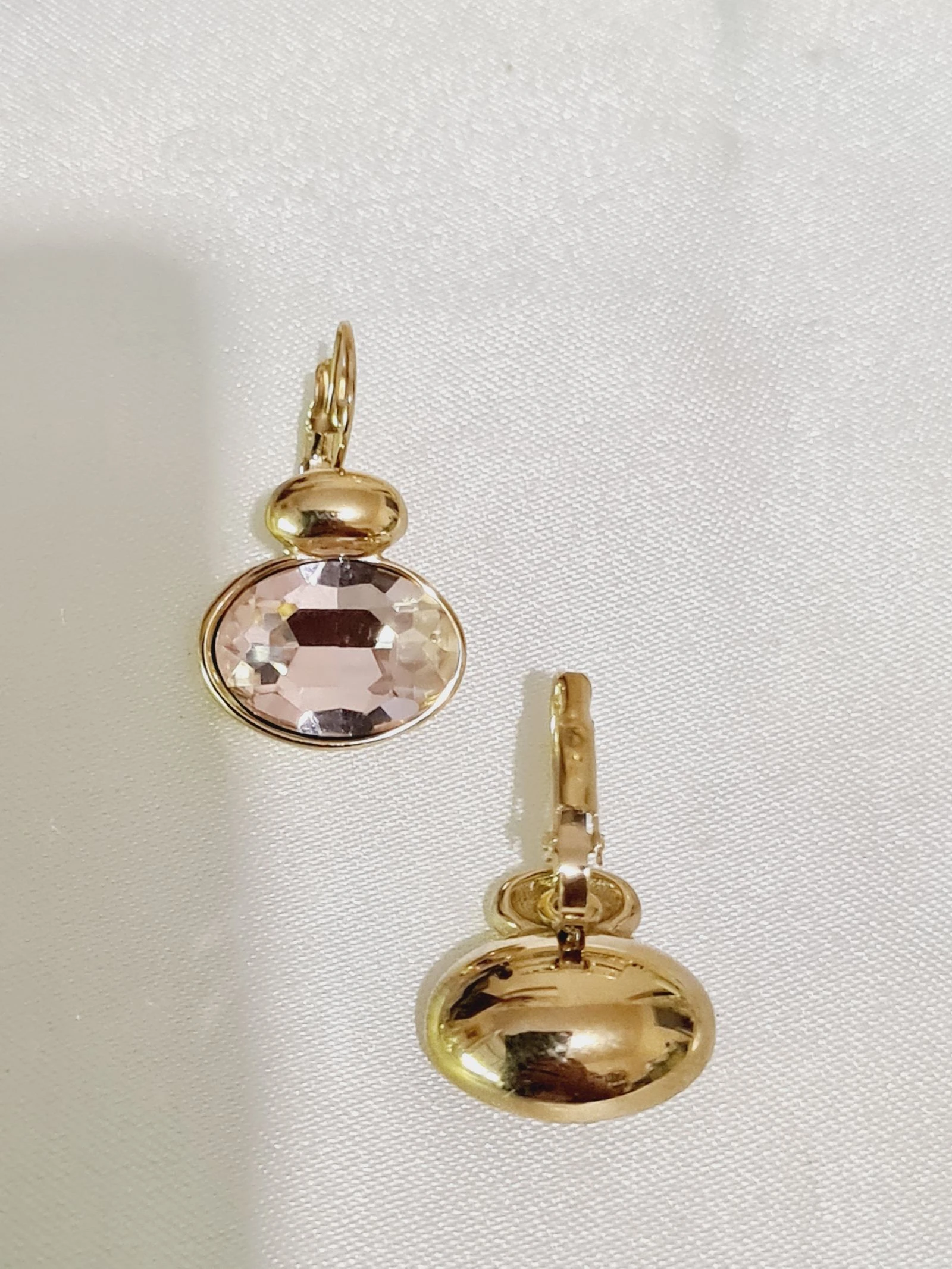 Boucles d'oreilles dorées cristaux roses  – photo 3
